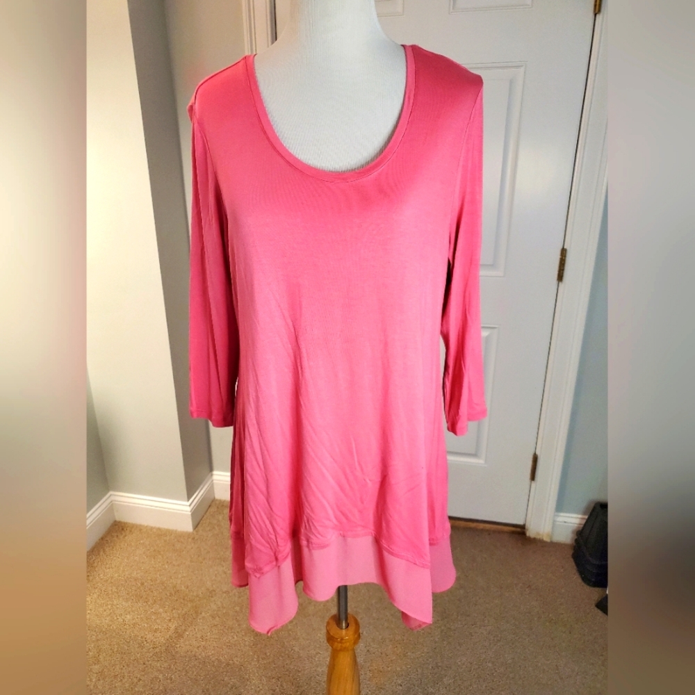 LOGO by Lori Goldstein Pink 3/4 Sleeve Top With Chiffon Hem
